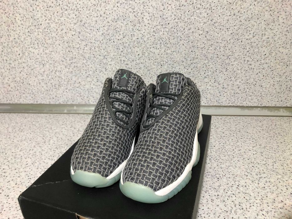 ОРИГИНАЛНИ *** Nike Air Jordan Future Low GS 'Wolf Grey'