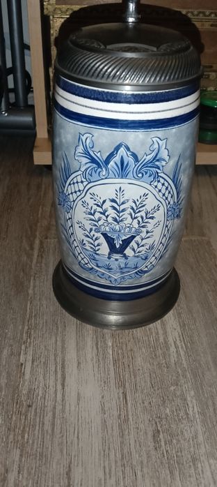 Halba de bere de colectie cu certificat 1990