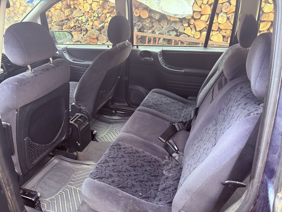 Кола OPEL ZAFIRA -  Бензин -ГАЗ