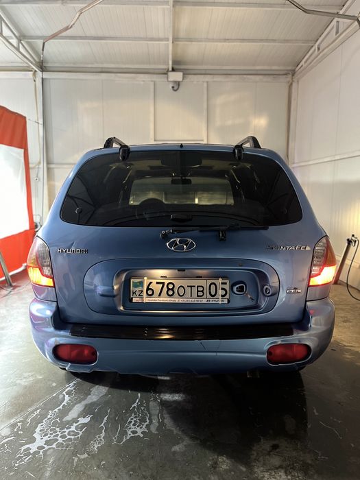 Продам Hyundai Santafe 2003