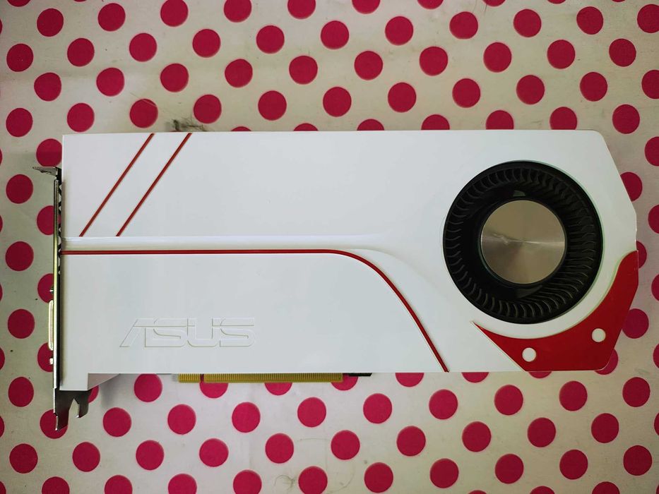 Placa video Asus GTX 970 TURBO OC 4GB DDR5 256-bit.