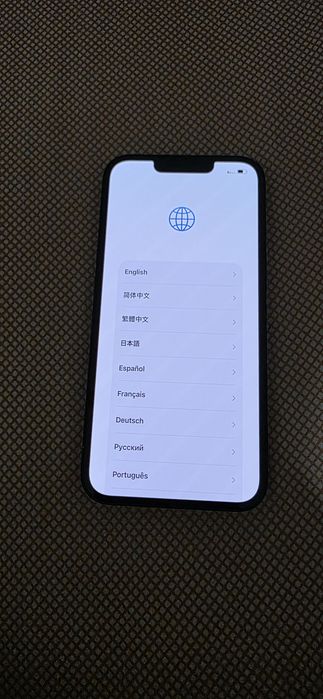 iPhone 16 E  pentru recarosare, piese