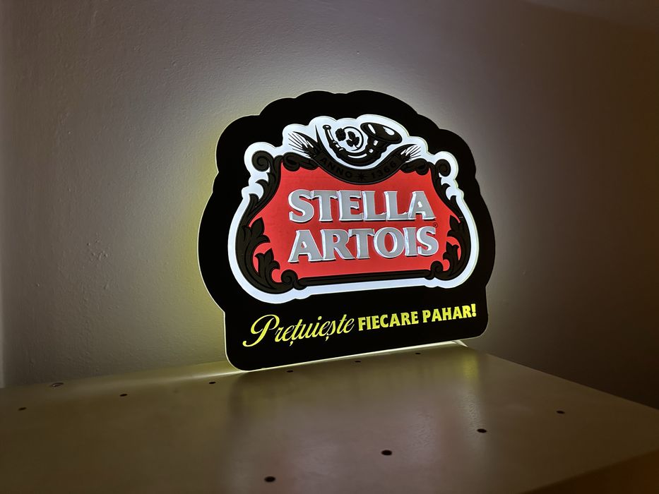 Reclama luminoasa Stella Artois