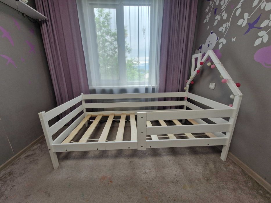 Кровать 90см на 180см