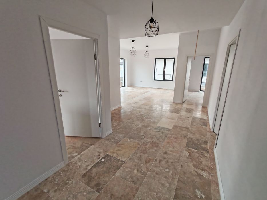 Casa noua, 3 camere, 2 bai, teren 400 mp Corbeanca - prima inchiriere