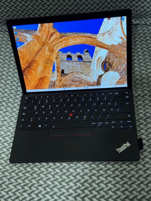 Lenovo ThinkPad X12 Detachable Gen 1 i7 Gen 11 , 1TB SSD