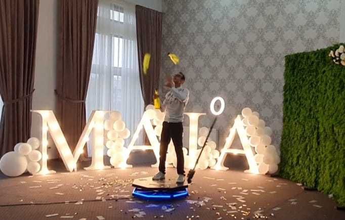 360 VIDEO BOOTH Cabina Video Platforma 360 Video Selfie de închiriat