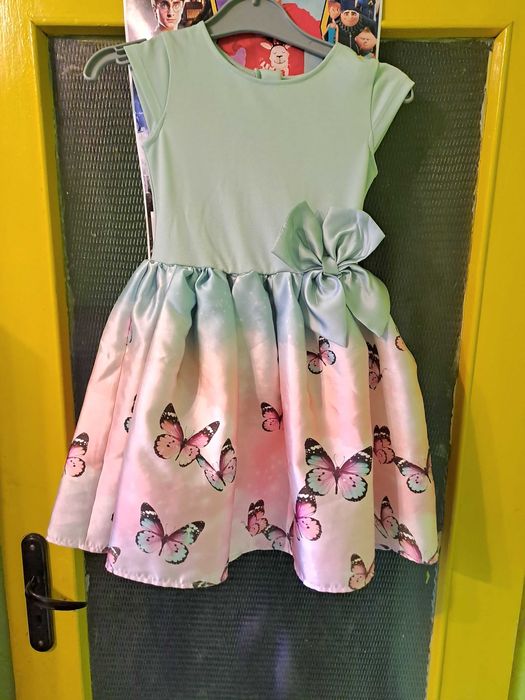 Детси дрешки за момиче