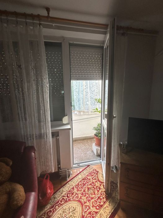 Vând apartament 2 camere 60mp, et. 4/4 uta