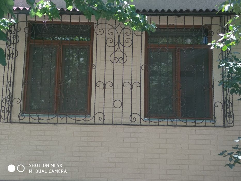 Металлические Решетки ограждения двери