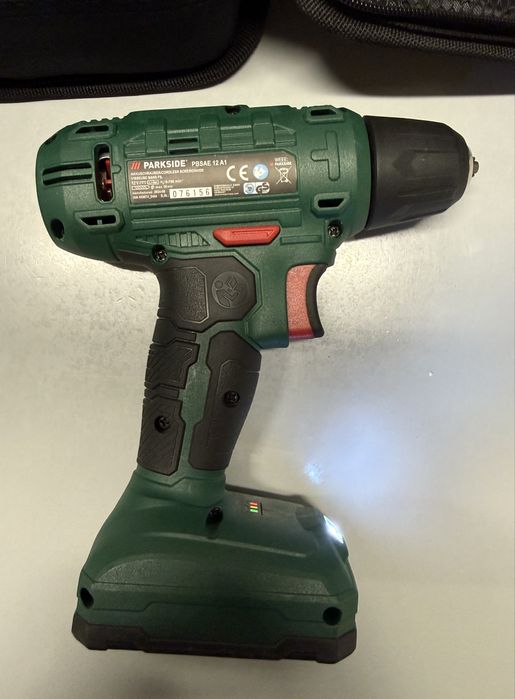 Autofiletanta / surubelnita / masina de gaurit cu acumulator Parkside