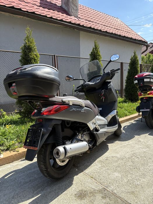 Vând Yamaha Xmax 250i