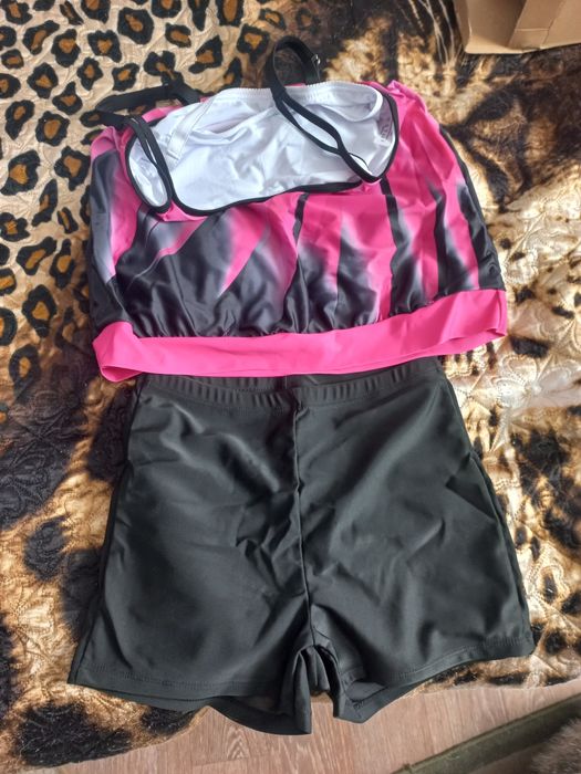 Продам новый купальник