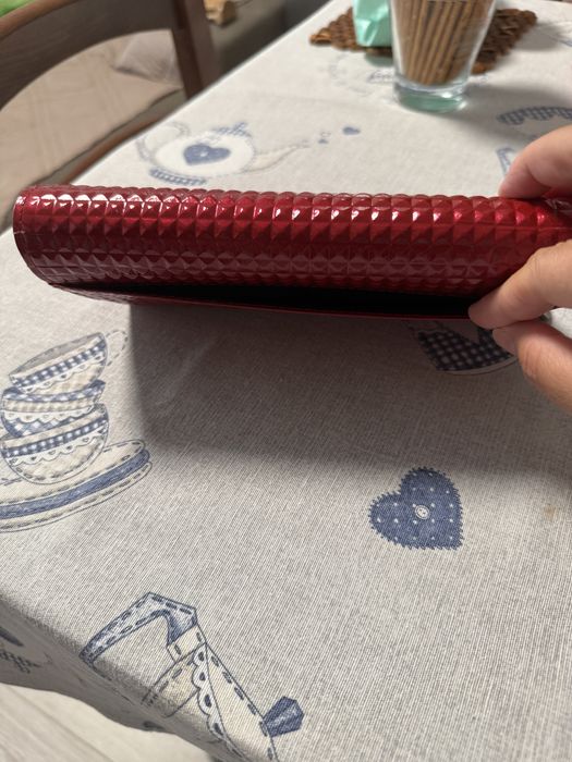 Червенно портмоне лак