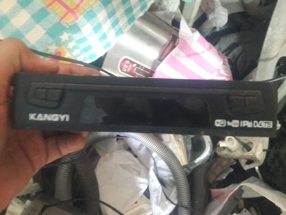 тюнерча  сотилади 22канал курсатади ишлаши зур