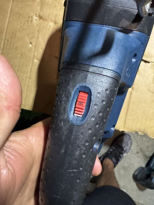 Fowrastrau sabie Bosch gsa 18-32 cu turatie reglabila
