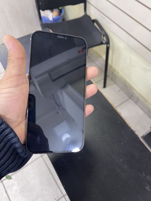 Apple 12 pro max 256 pamet  85yomkost smsga javob yozolmiman tel qlila