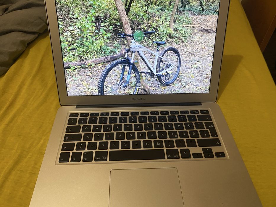 Macbook Air (13-inch, Mid 2013)