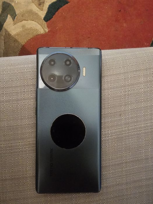 Android Tecno Spark 20 Pro +
