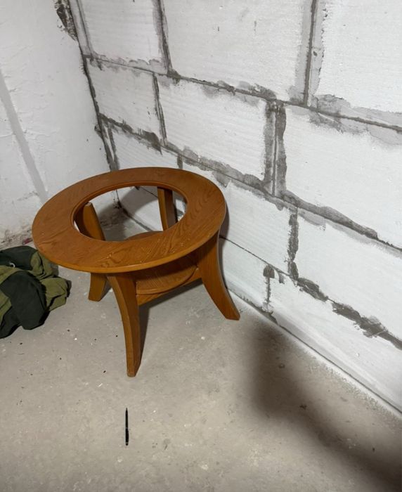 Продам офисные столы стулья вешалку