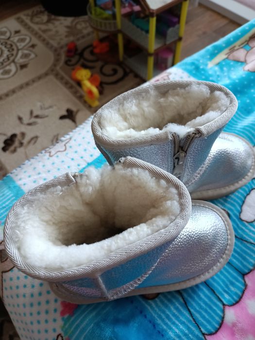 Продам кожаные уги