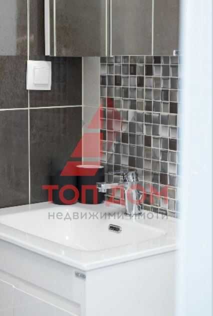 Дава се под наем Двустаен апартамент в Варна, Аспарухово - 76 кв.м за 816 € - Снимка #4