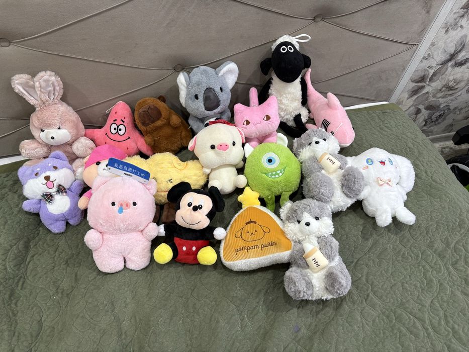 Продам мягкие игрушки состояние новое