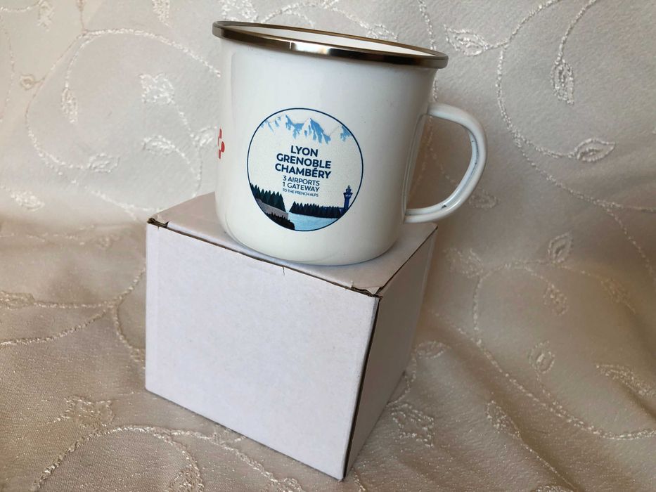 Метално емайлирано канче, бяло със сребрист кант, ретро стил, ново