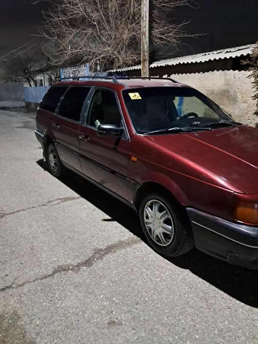 Пассат б 3 в отличном состоянии.