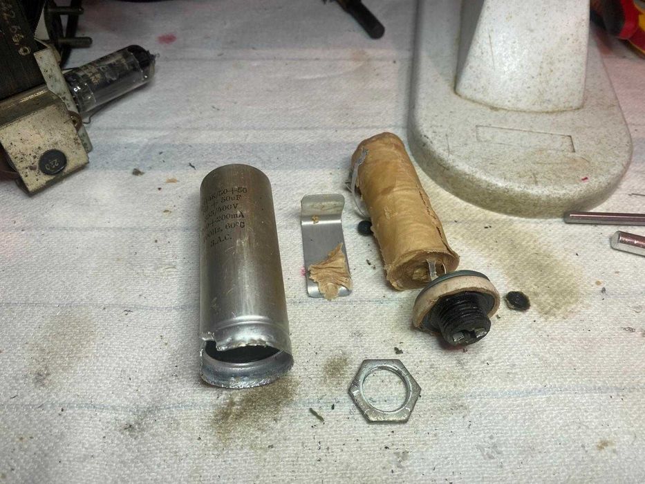 Radio Philips B3X63A lămpi 1956