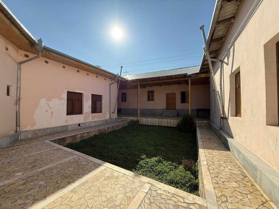 5 sotixli tayyor uchastka ko‘plab jihozlari bilan birga sotiladi.