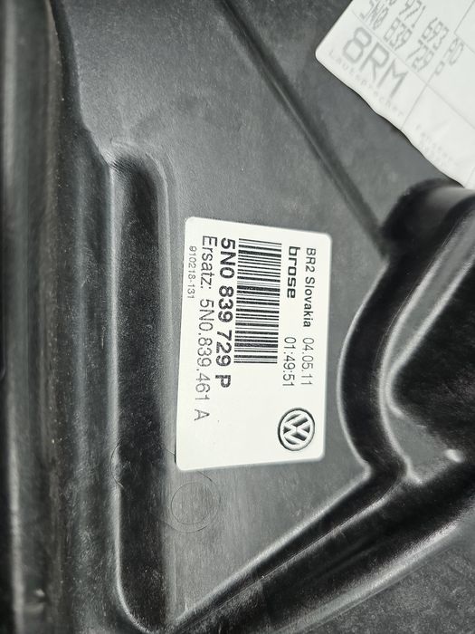 Macara electrica geam stanga spate Volkswagen Tiguan (5N) [Fabr 2007-2