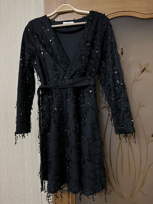 Вечерние платья  по 5000