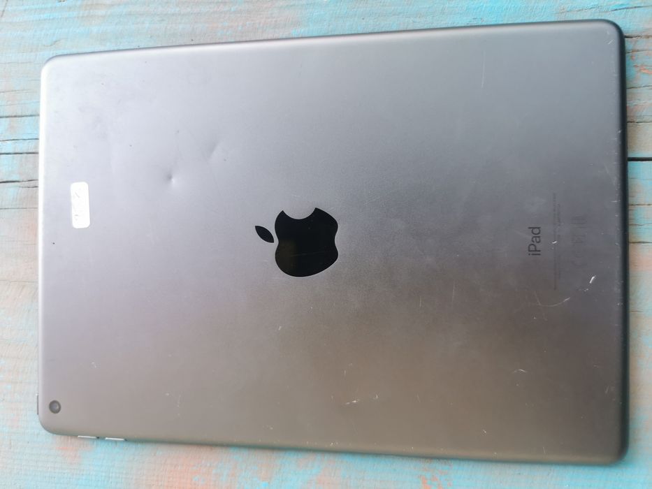 Display /baterie ipad gen9