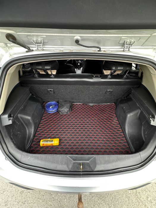 Продам отличный автомобиль Lifan X50