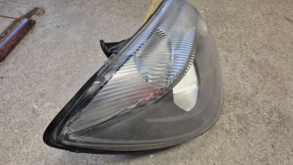 Оригинален  десен фар Hella  за  Mercedes  Sprinter  2013-2018г