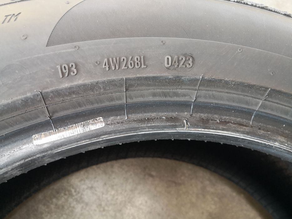235 50 18 цола гуми 2 dunlop