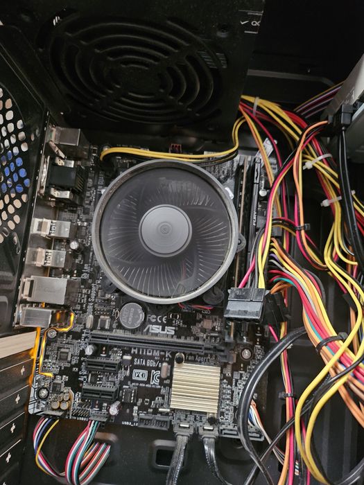 Продам системный блок i3 7100