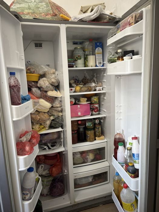 Холодильник срочно продам