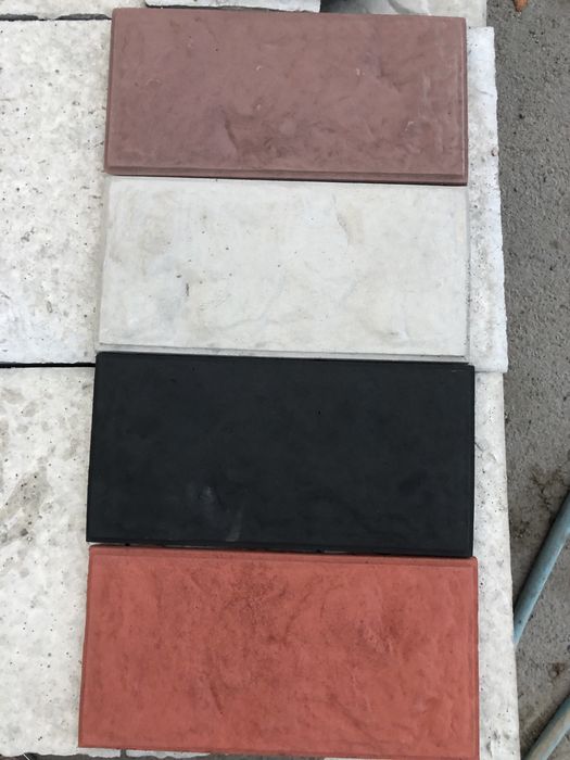 Сплинтерный блоки и облицовка рванный