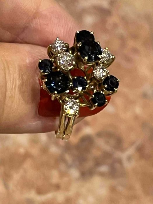 Inel din aur de 18k cu diamante si safire naturale, 5.57g, certificat