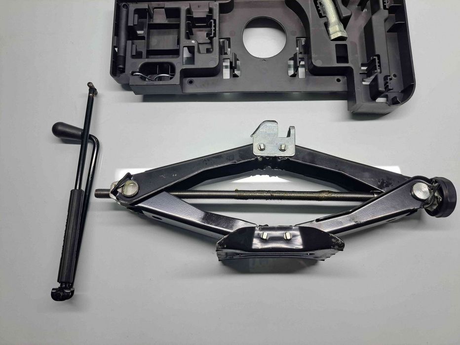 Set cric si cheie Audi A5 Sportback (8TA) [Fabr 2009-2015] 8K0011031G