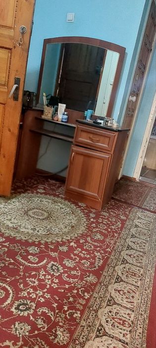 Продаётся 2х комнатная квартира на квартале конструкторов 1 этаж