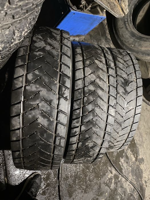 Продам 215/75R17.5 3колеса goodyear