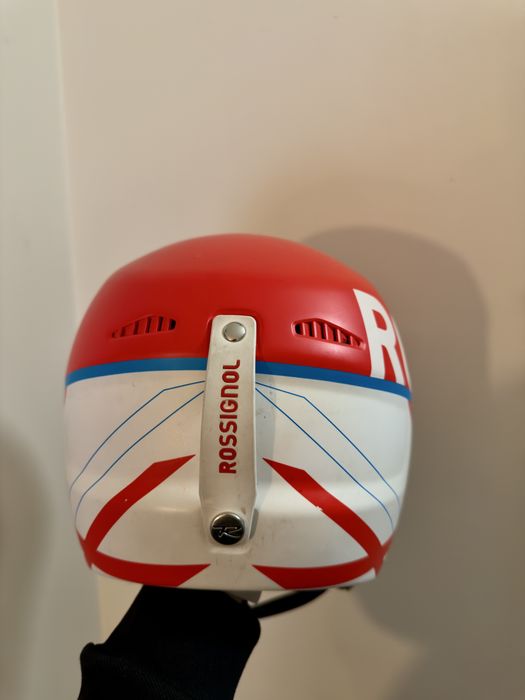 Ски каска Rossignol