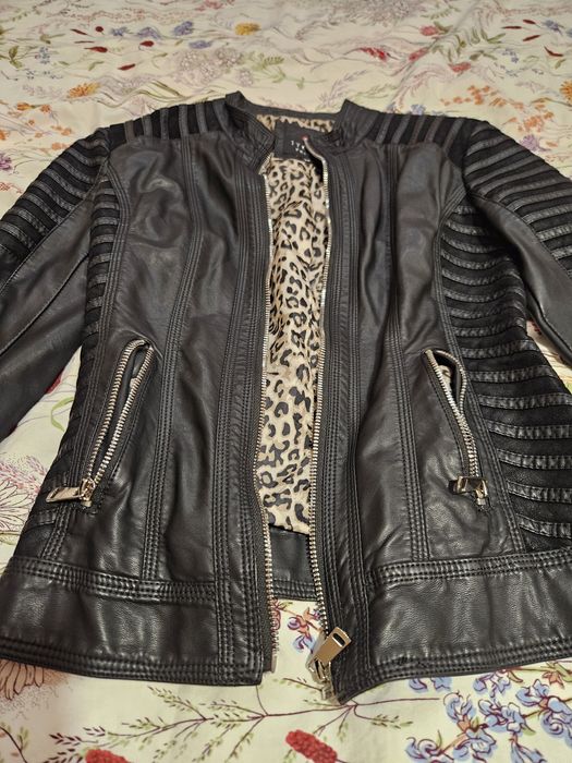 Дамско кожено яке