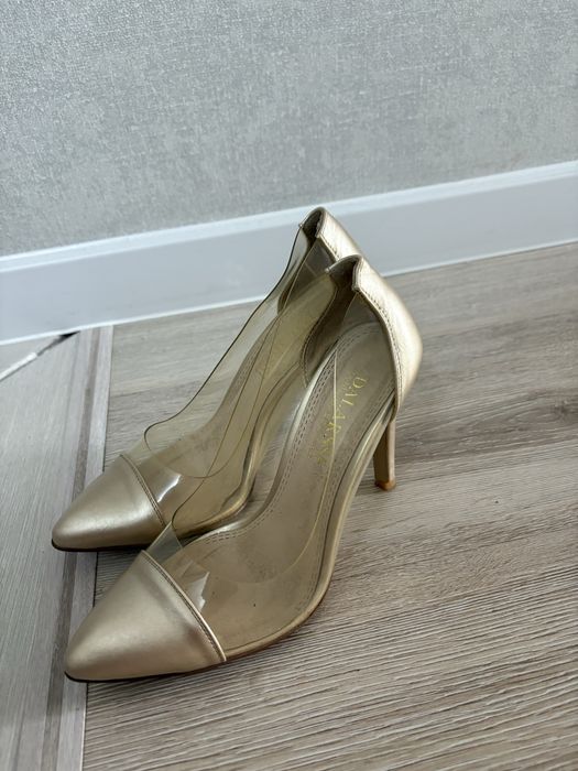 Продам сапоги и туфли