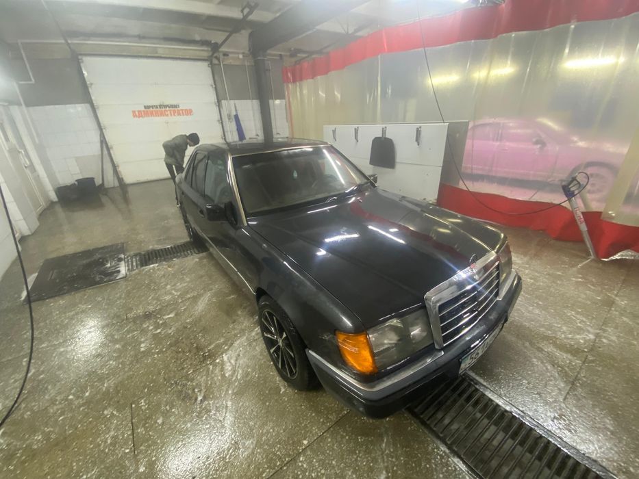 Продам мерседес Е230