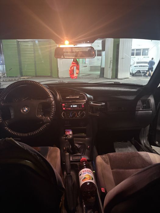 Продам BMW e36 320