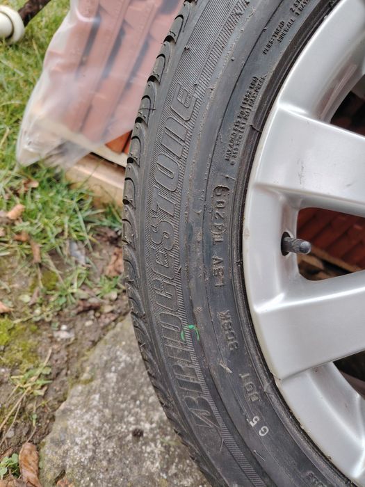 Vând jantă Al/16  VW, cu anvelopa  Bridgestone